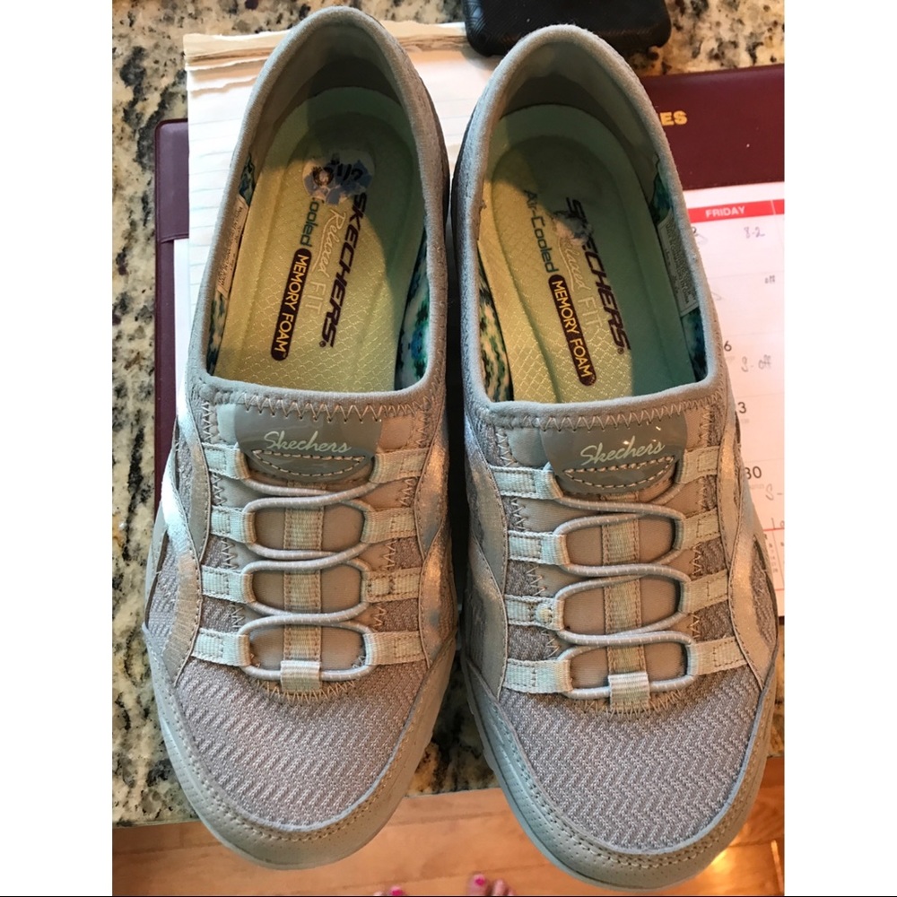 Sketchers Shoes
